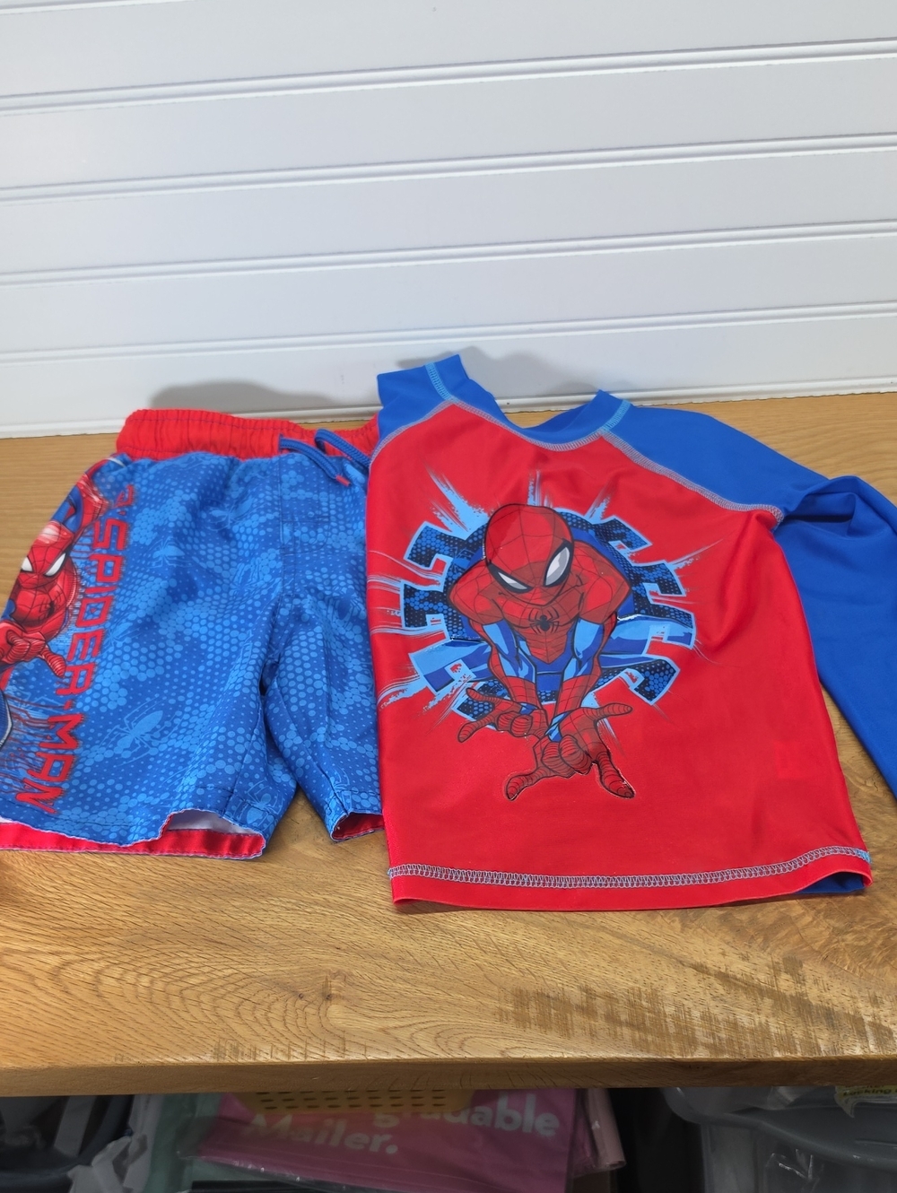 Spider-Man Swim Trunk -Rash Guard Set Size 4T